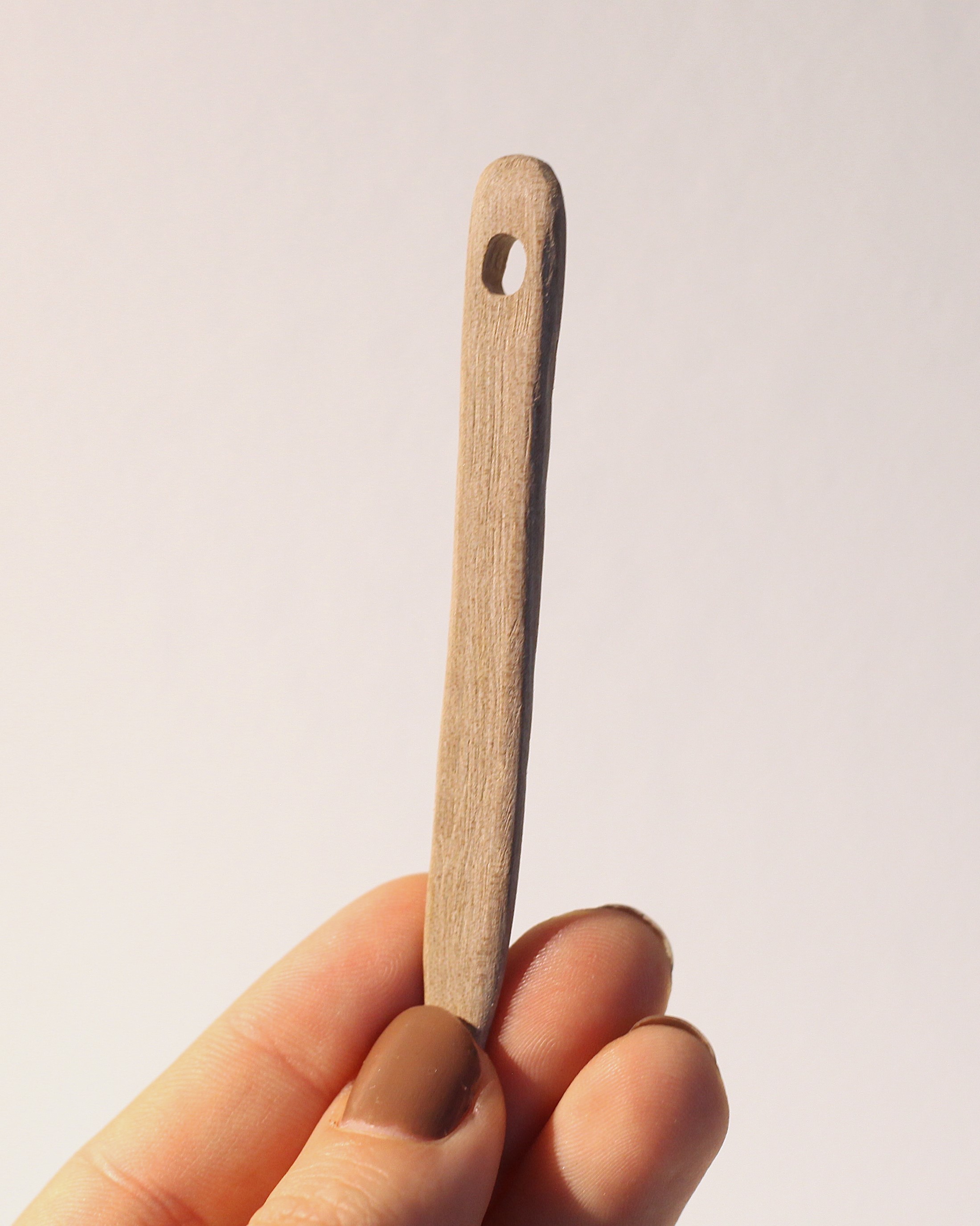 Holznadeln aus Kirsche