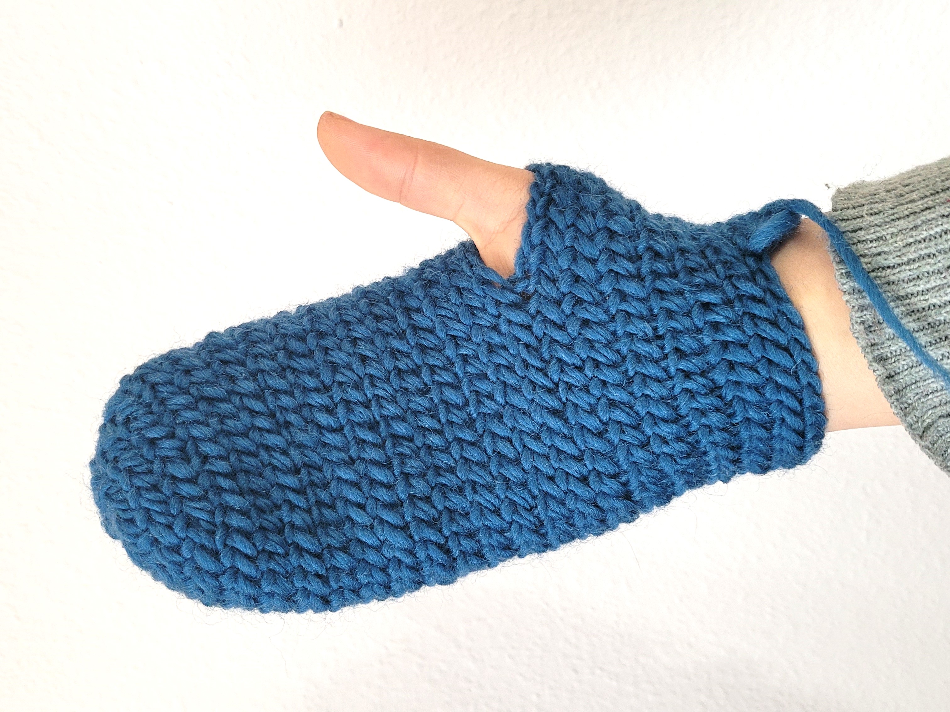 Nadelgebundener Handschuh ohne Daumen